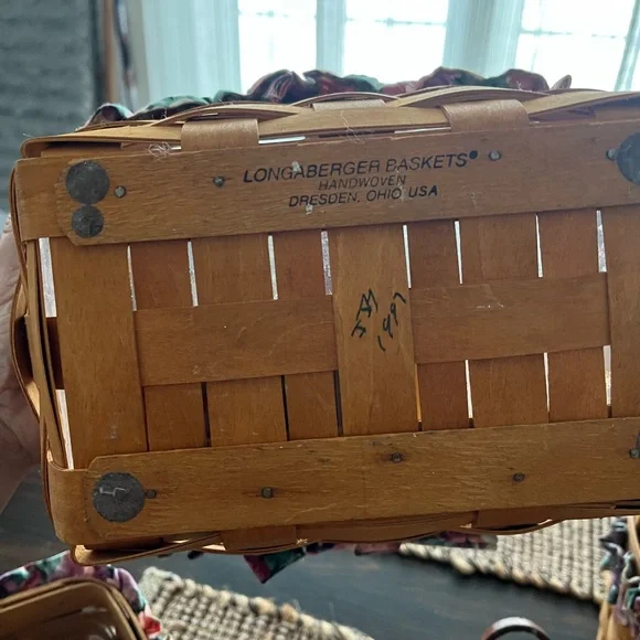 Longaberger Woven Basket Set with Floral Trim - Picture 4 of 5